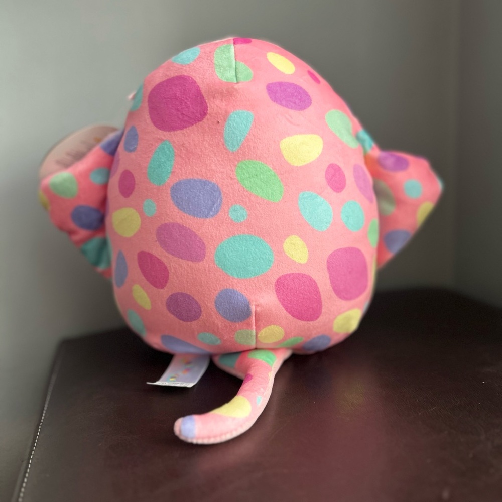 Squishmallows Pink Sting Ray Plush Toy - Saxa - Picture 2 of 3